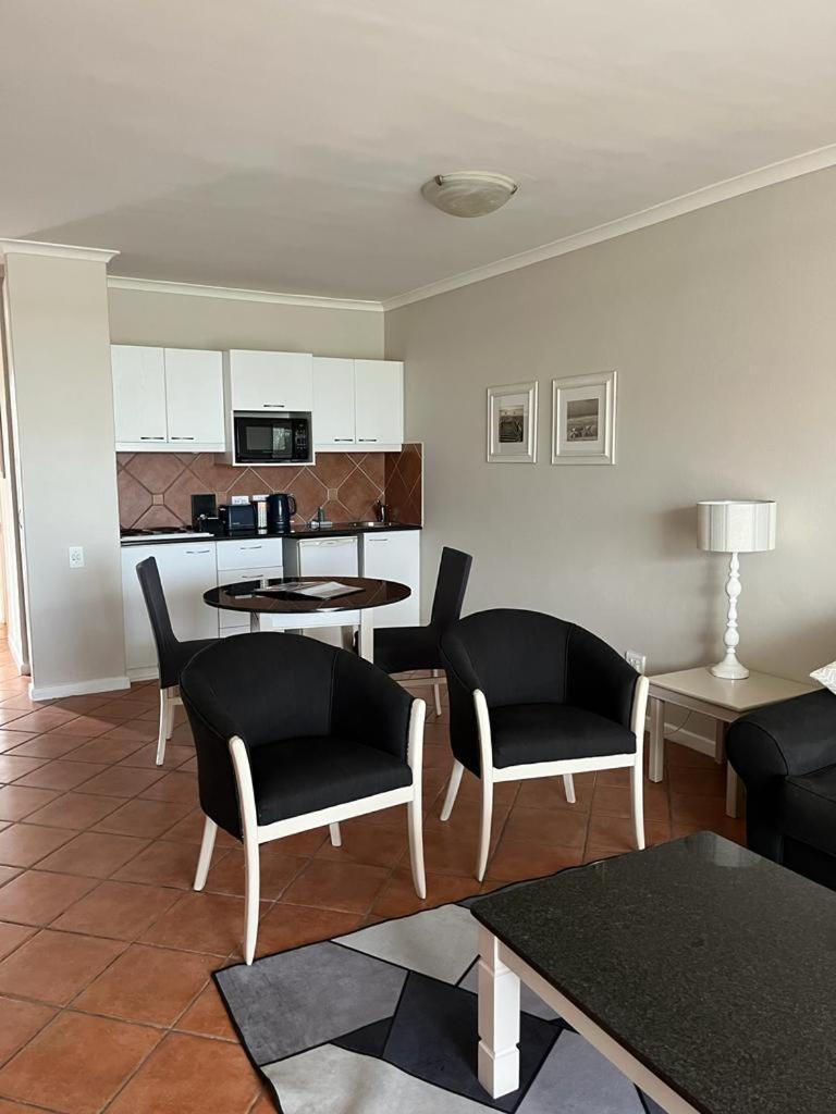 Cape Town Beachfront Apartments At Leisure Bay Kültér fotó